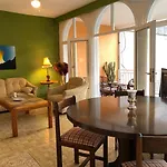 Seaside M And B House شقة