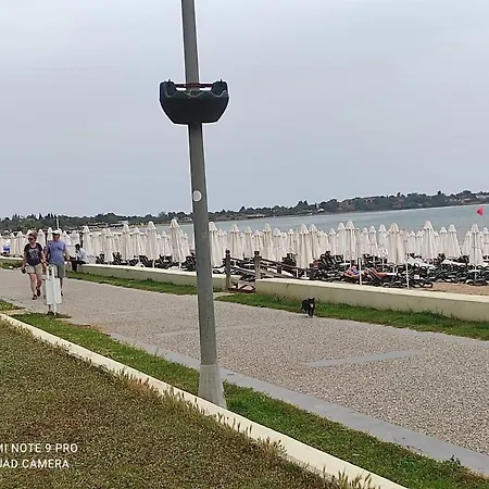 Seaside M And B House Apartman