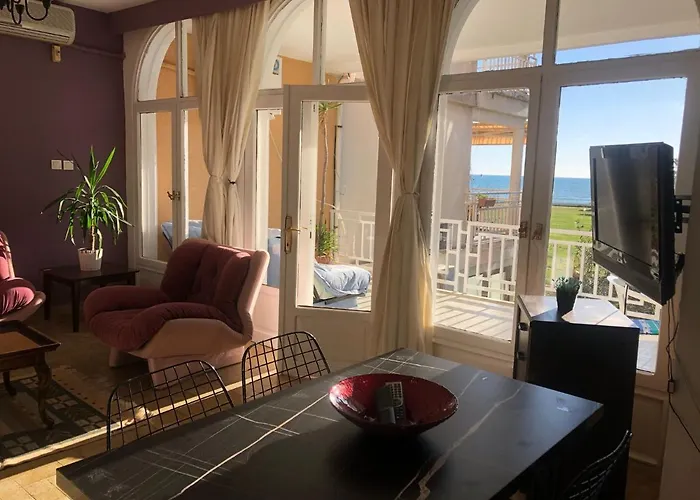 Seaside M And B House Σιντέ