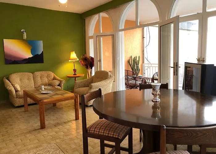 Seaside M And B House Apartman