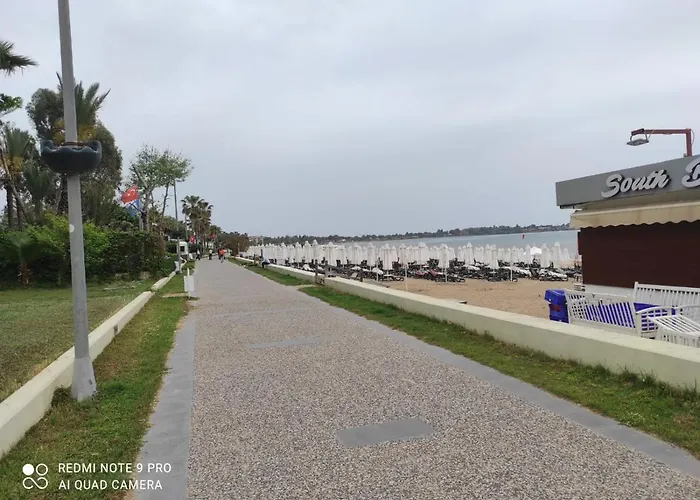 Seaside M And B House Apartman